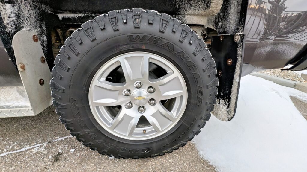 2014 Chevrolet Silverado 1500 4WD Crew Cab 4.3L