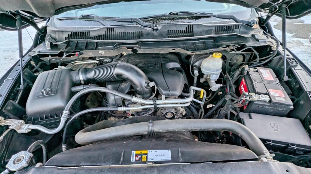 2015 Ram 1500 4WD Crew Cab 140.5″ ST