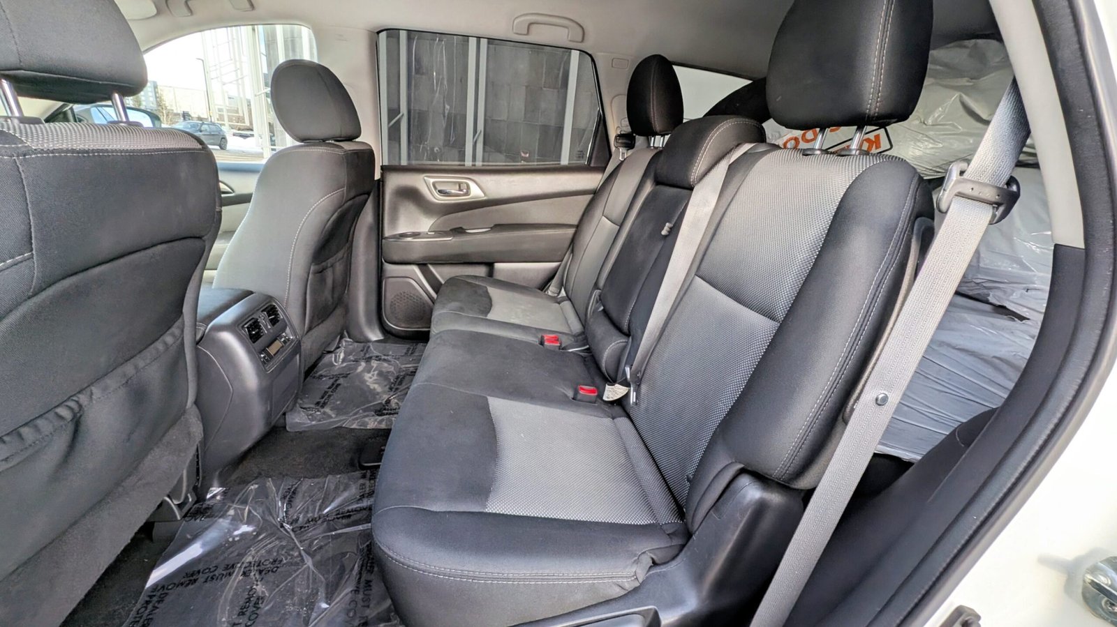 2017 Nissan Pathfinder SV AWD 7 Passenger