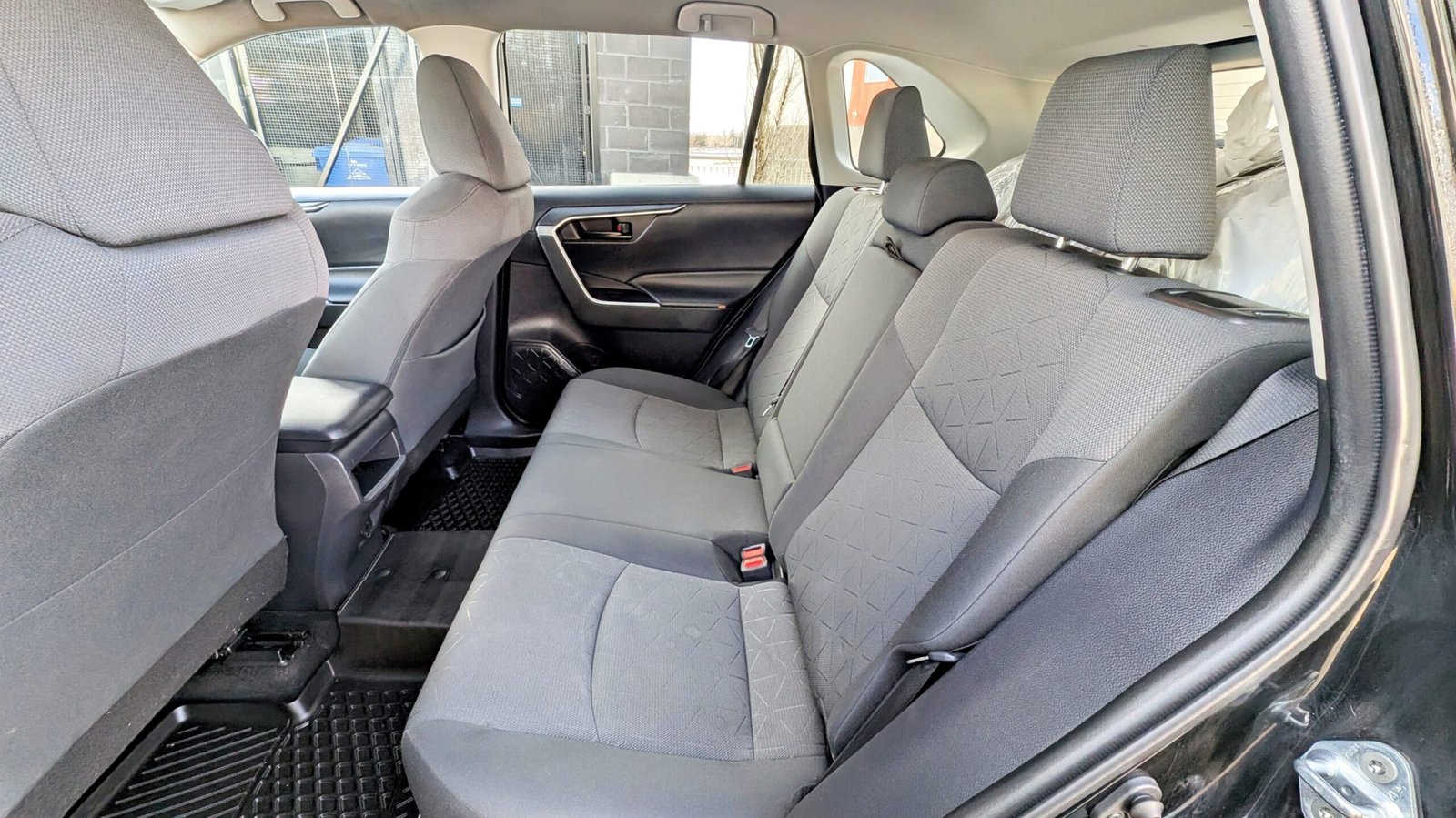 2020 Toyota RAV4 LE AWD