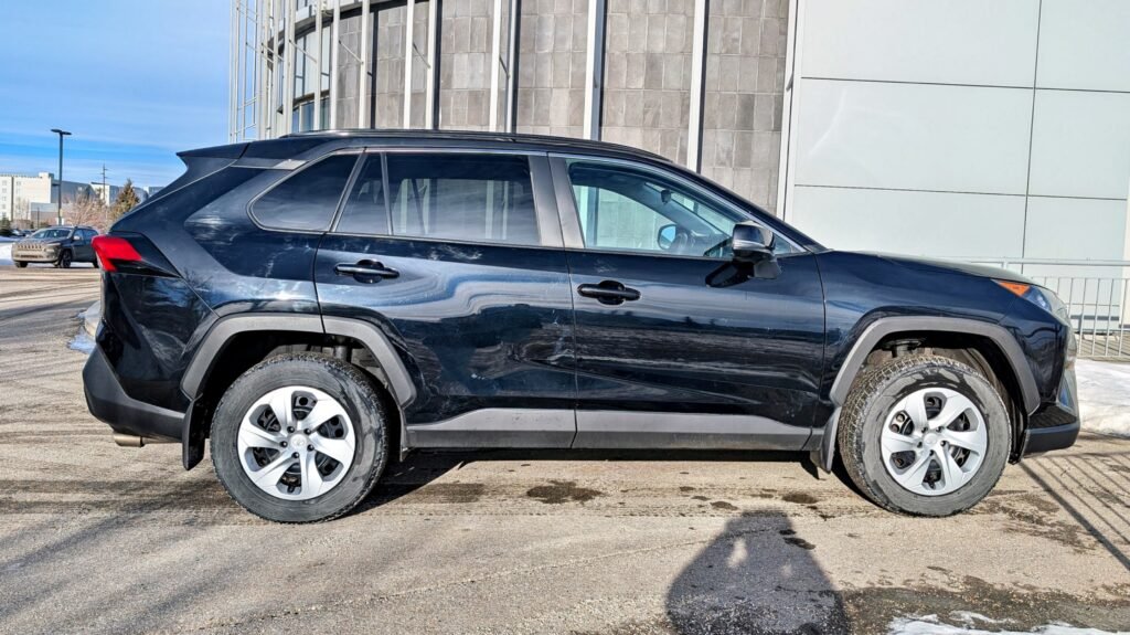 2020 Toyota RAV4 LE AWD