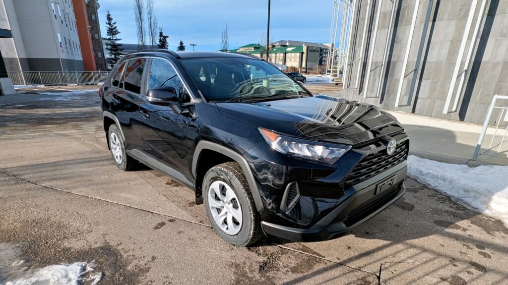 2020 Toyota RAV4 LE AWD
