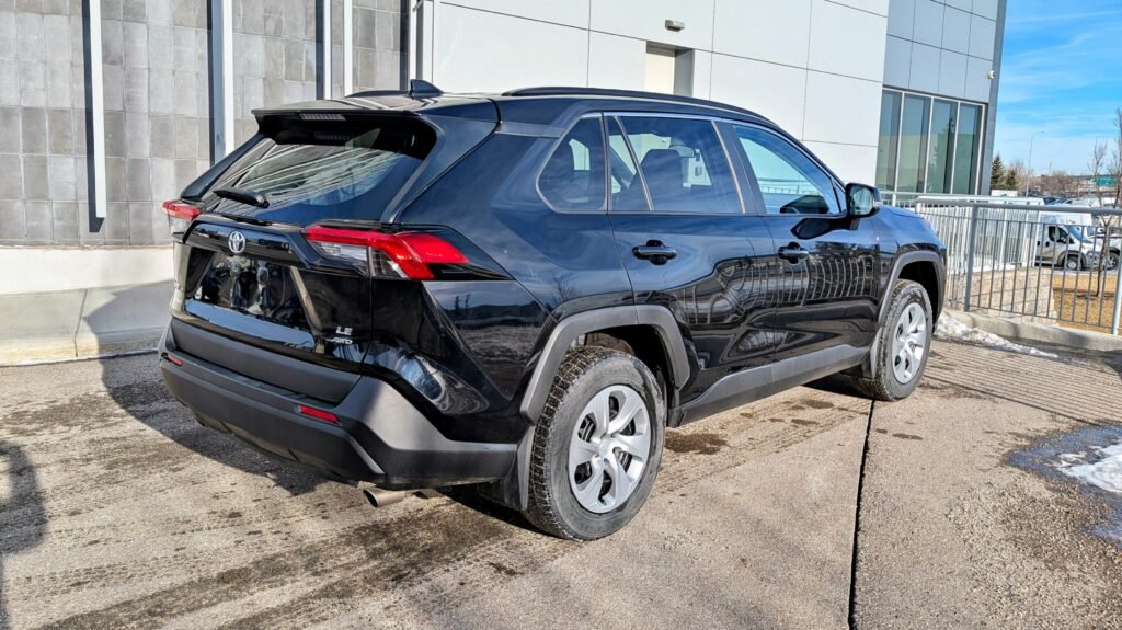 2020 Toyota RAV4 LE AWD