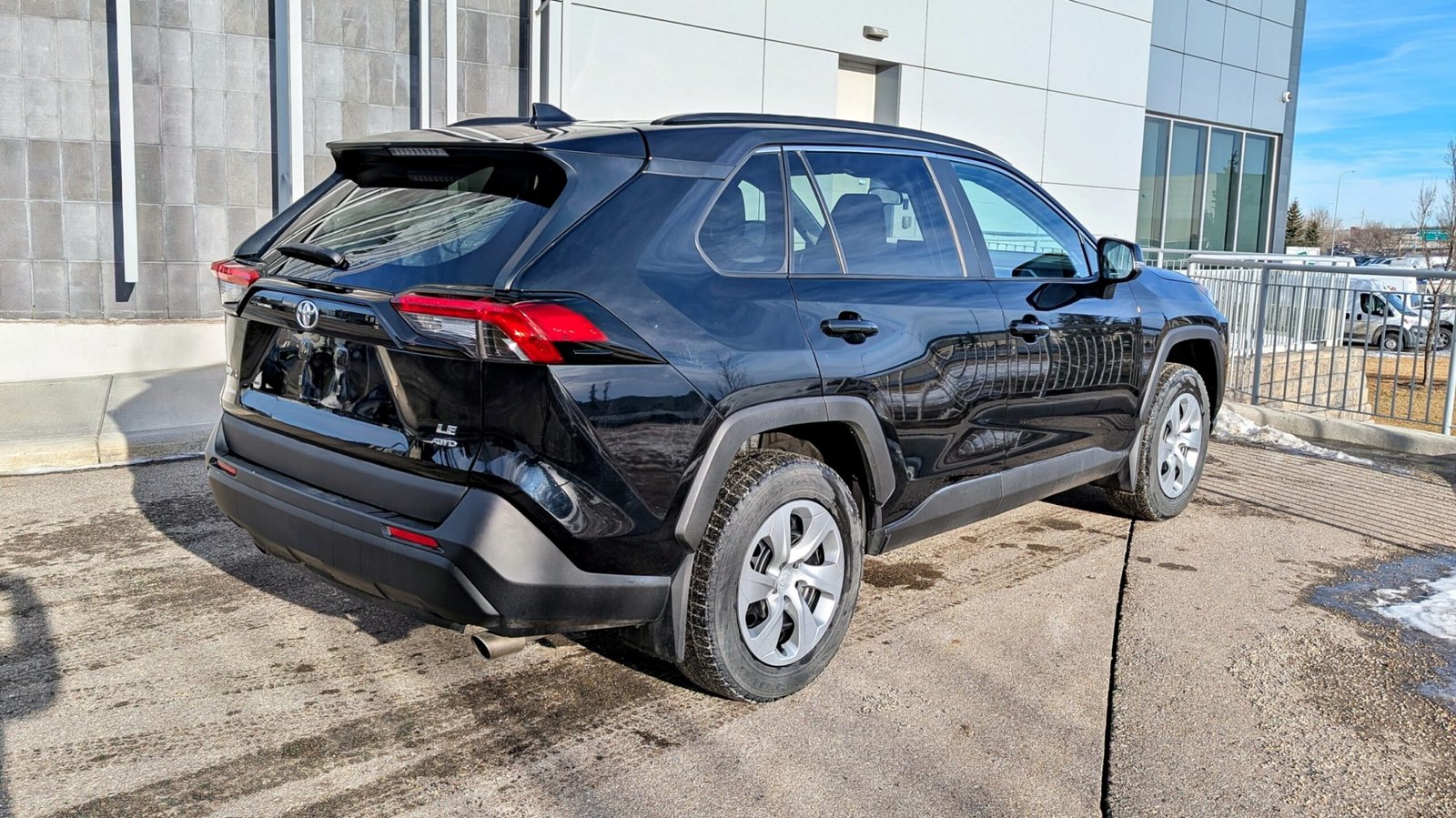 2020 Toyota RAV4 LE AWD